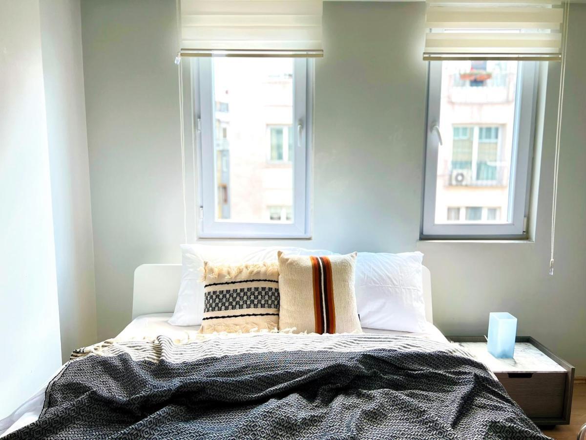 Wonder Homes- Cozy Flat, 2Br, Terrace, Cihangir, Frz3 Istanbul Exterior photo