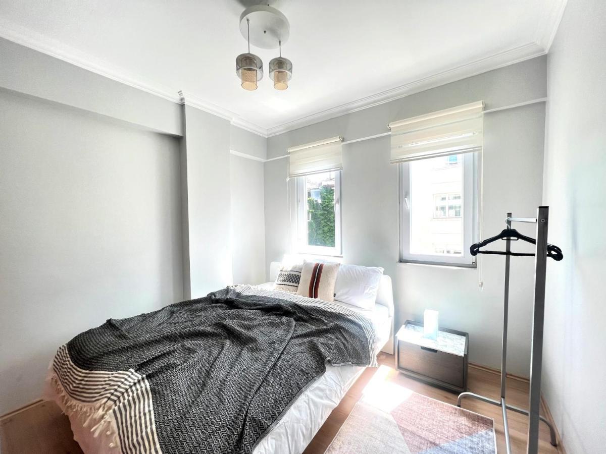 Wonder Homes- Cozy Flat, 2Br, Terrace, Cihangir, Frz3 Istanbul Exterior photo